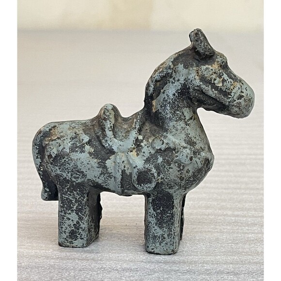 Vintage Cast Iron Chinese Tang Dynasty Style War Horse Sculpture, Patina Finish - Picture 3 of 8